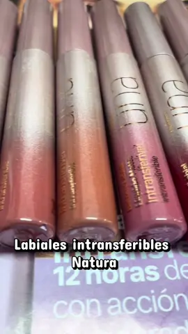 💄✨ Labiales intransferibles que SÍ cumplen lo que prometen ✨💄 Mate perfecto, color intenso y lo mejor… ¡no se transfieren! 😍   Ideales para todo el día, sin retoques constantes 💋 Si eres de las que ama verse impecable sin preocuparse por manchar, estos labiales de Natura Una te van a encantar 🔥 ¿Cuál tono usarías tú? 👀   Te leo en comentarios 💬 #NaturaUna #LabialesMate #NoTransfer #MaquillajeDuradero #BellezaReal
