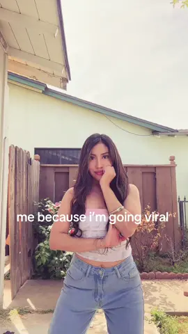 ur just like really early 👁️👄👁️ #emote #viral #naomi 