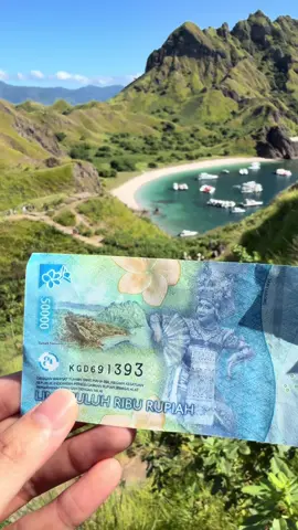 Finally! 📍Pulau Padar Labua Bajo #Labuanbajo #pulaupadar #uang50ribu