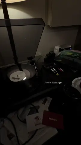 #レコードカフェレココ渋谷 #justinbieber #offmyface 