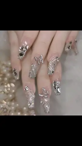 Glitter Silvery Faux Pearl & Butterfly Decor Long Nails, 24pcs Elegant Glue on Diy Stylish Acrylic Nail Extensions Set, Manicure Kit, Nail Supplies, Cosmetic Beauty Gifts, Christmas Gift