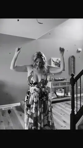 Shout it from the rooftop and don’t stop until your heard 💕 #fypシ #tiktok #countrymusic #strongwomen #tellthem 