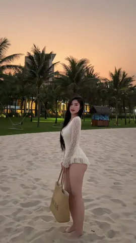 Em giống như hoàng hôn vậy…. Phải chiều mới có được 🫣 . Tại sáng em bận ngủ 😆😆😆 #xuhuong #đànẵng2026 