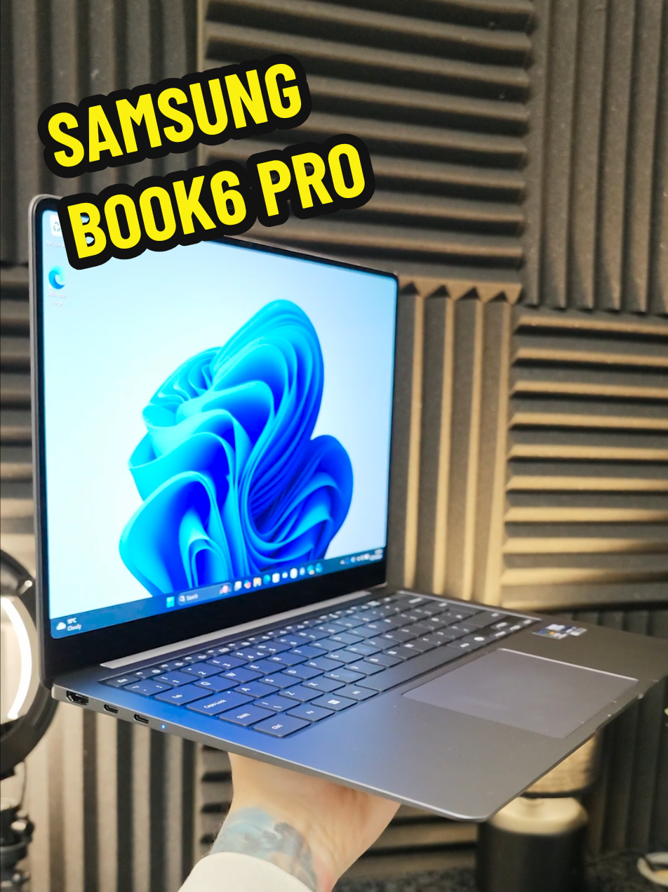 Get yourself the new @Samsung Book6 Pro 👌🏼 #Tech #TechTips #techtok #laptop 