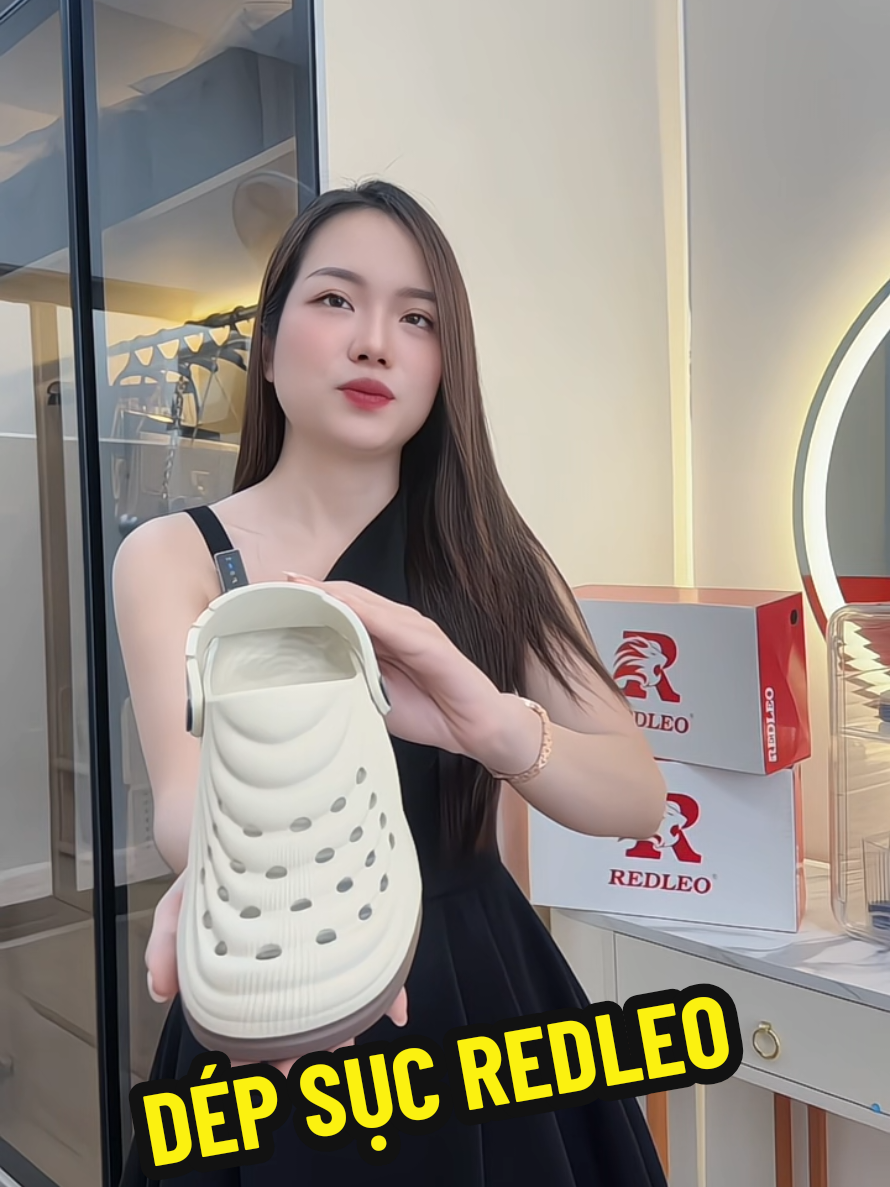 Dép sục REDLEO RL61 làm từ nhựa Eva nguyên sinh cao cấp, form chuẩn phối 2 màu hợp mọi outfix, chống trơn trượt , hầm bí #depeva , #depbitmui , #depthoitrang , #depgiare 