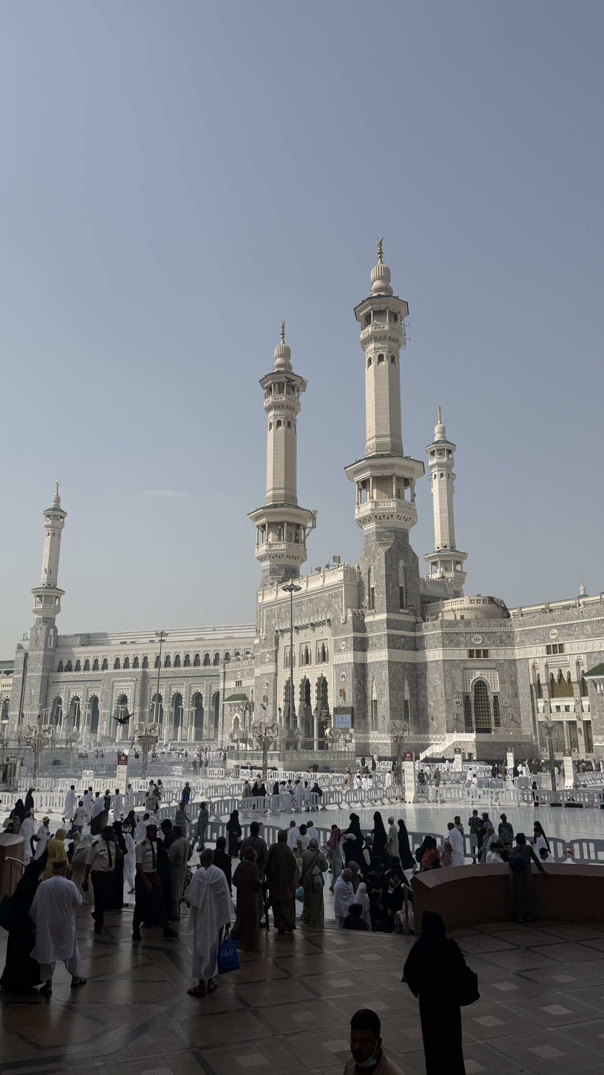 my heart remains here 💔 #makkah #umrah #umrah2026 #madina 
