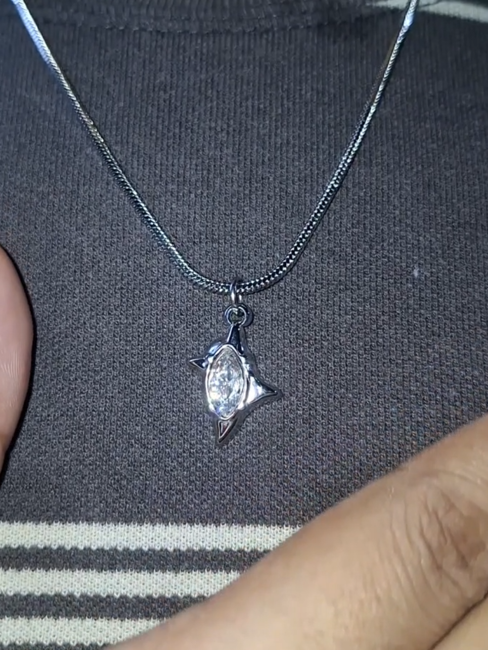 Missu Star Necklace..Bili na everyone! #MissuStarNecklace #stainlesssteel #cubiczirconia  #jewelryformenandwomen 