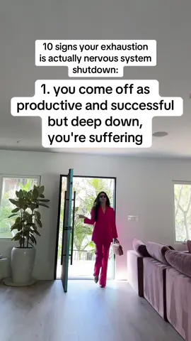 when your body has nothing left but to shut down... ever felt like you’re so exhausted that you're frozen in place, unable to act or react? 🥹 this ‘freeze response’ is a survival mechanism, kicking in when your nervous system is overwhelmed and out of options for ‘fight or flight’ 😮‍💨 when freeze response kicks in, it shuts down systems in your body that aren’t necessary for survival, like your emotions & slowing down your digestion 🥹 this makes you feel immobile and exhausted... you might be experiencing: ✨ difficulty getting out of bed ✨ a sudden inability to move or speak in stressful situations ✨ feeling numb or detached from your body ✨ feeling emotionally numb ✨ little to no energy ✨ a sense of helplessness or stuckness in life ✨ constant exhaustion ✨ difficulty making decisions ✨ ordering takeout for every meal or skipping meals ✨ a sense of dread or impending doom ✨ shallow breathing or holding your breath often ✨ feeling like you’re watching life pass by without participating ✨ sitting in your towel for 15+ min after showering the good news is that you can get out of freeze response and get your energy back with somatic exercises 💖 somatic exercises release years of stress, trauma, and pent-up survival energy out of your body while regulating your nervous system ✌🏼 as you release, you’ll be out of emergency mode. you’ll feel much lighter both physically & emotionally ✌🏼 you’ll notice an increase in energy and a deeper connection with your emotions 🙌🏼 you deserve to live a life where you’re actively participating, not just shutdown watching from the sidelines ✨ do you want to get out of freeze response and get your energy back? get guided through the step by step 👇🏼 heal your nervous system (3 course bundle) 🔗 on profile 💖✌🏼💖 • • •   #nervoussystem #exhausted #overwhelmed #noenergy #nervoussystemhealing •  100% human made content