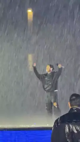 বৃষ্টির সাথে প্রিয়মানুষ গুলো🥺🫶✨ . . . . . . . . . #bts #btsarmy #bts_official_bighit #viral #fppppppppppppppppppp 