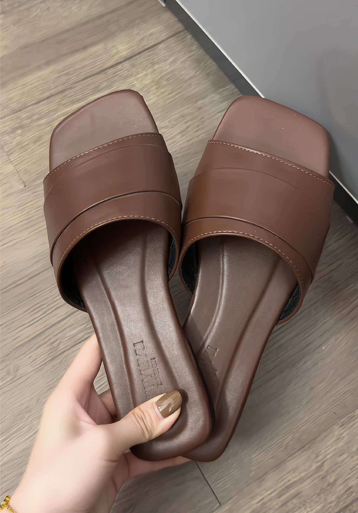Xinh dễ đeo, đi êm chân 👌🏻