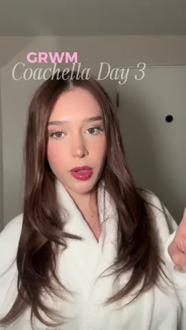 Grwm Coachella day 3! Karolchella ✨ sirviendo concha literalmente 🎡👩🏻‍❤️‍💋‍👩🏻