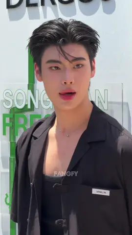 ฮอตกว่าแดด #VichyDercosxThee #tthi_eks @Thee Thiratiii 