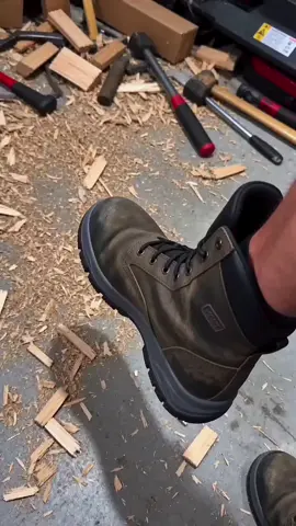 Bro, stop punishing your feet after a long day of work! 🛑 Ditch the heavy boots and slide right into these. Built like a literal truck tire on the outside, but inside? It’s like stepping on a damn cloud. ☁️ Flip that strap back into 