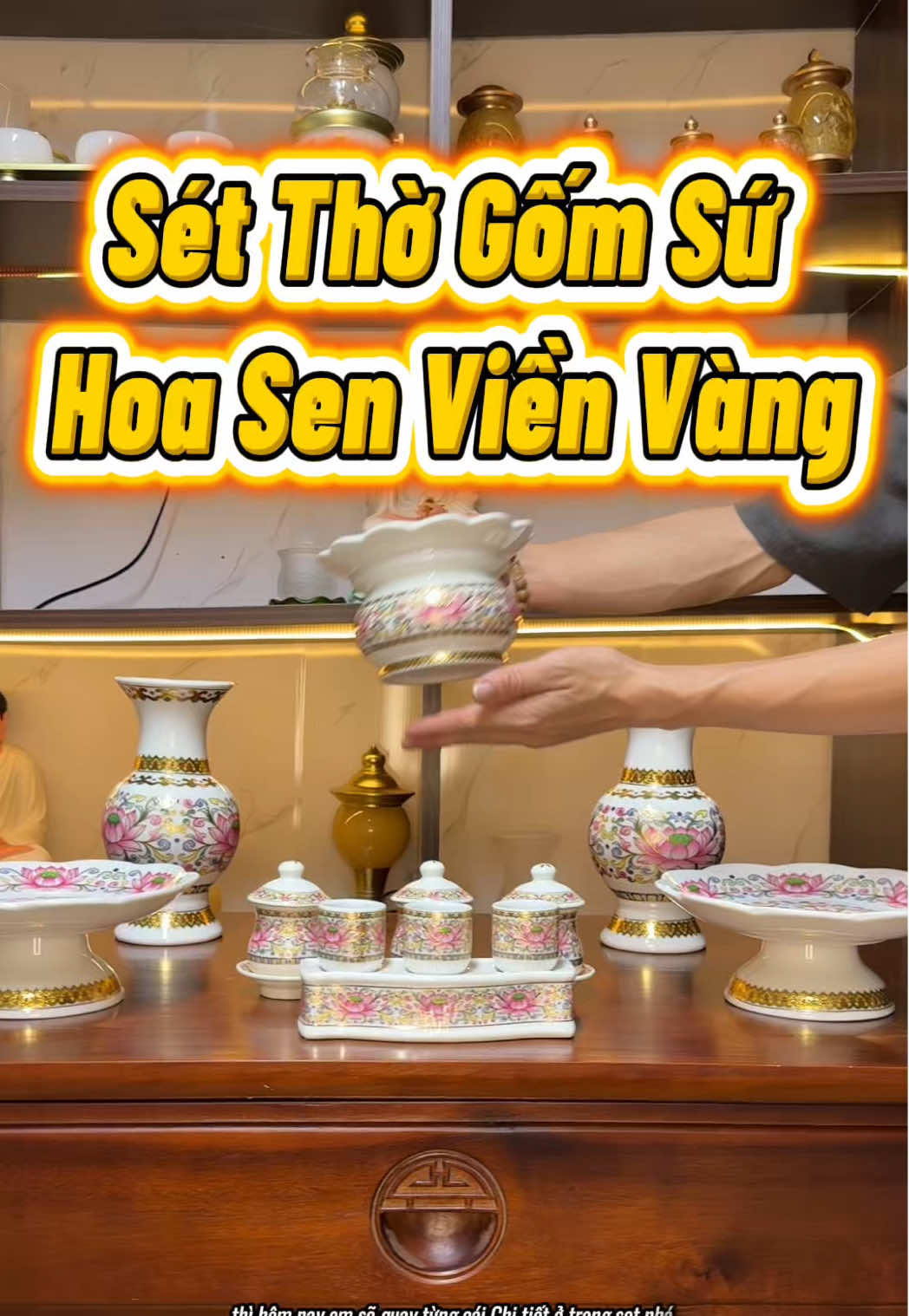 Gốm sứ Hoa Sen: Nét đẹp thanh cao cho ban thờ Việt.#dothocattuong #gomsuhoasen #banthodep #phongthuy #decorbantho