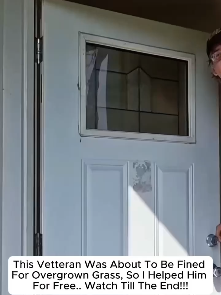I Tried to Help an Old Man - The Neighbor's #eact..#lawncareusa #cleaninggardentools #angryneighbor