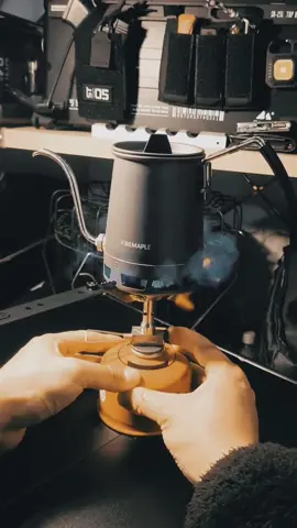 Take a closer look at the details that make every pour count. 🔍☕ #firemaple #firemaplegear #pourovercoffee #pouroverkettle #coffeetiktok 