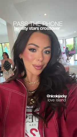 Weekend debrief: pass the phone 📱 reality divas crossover at the tarte x saint james house🎬 @Nicole Jacky @Chelley B @thebriannabalram @Georgia @Litia Garr @Miranda Hope @dotunolubeko 