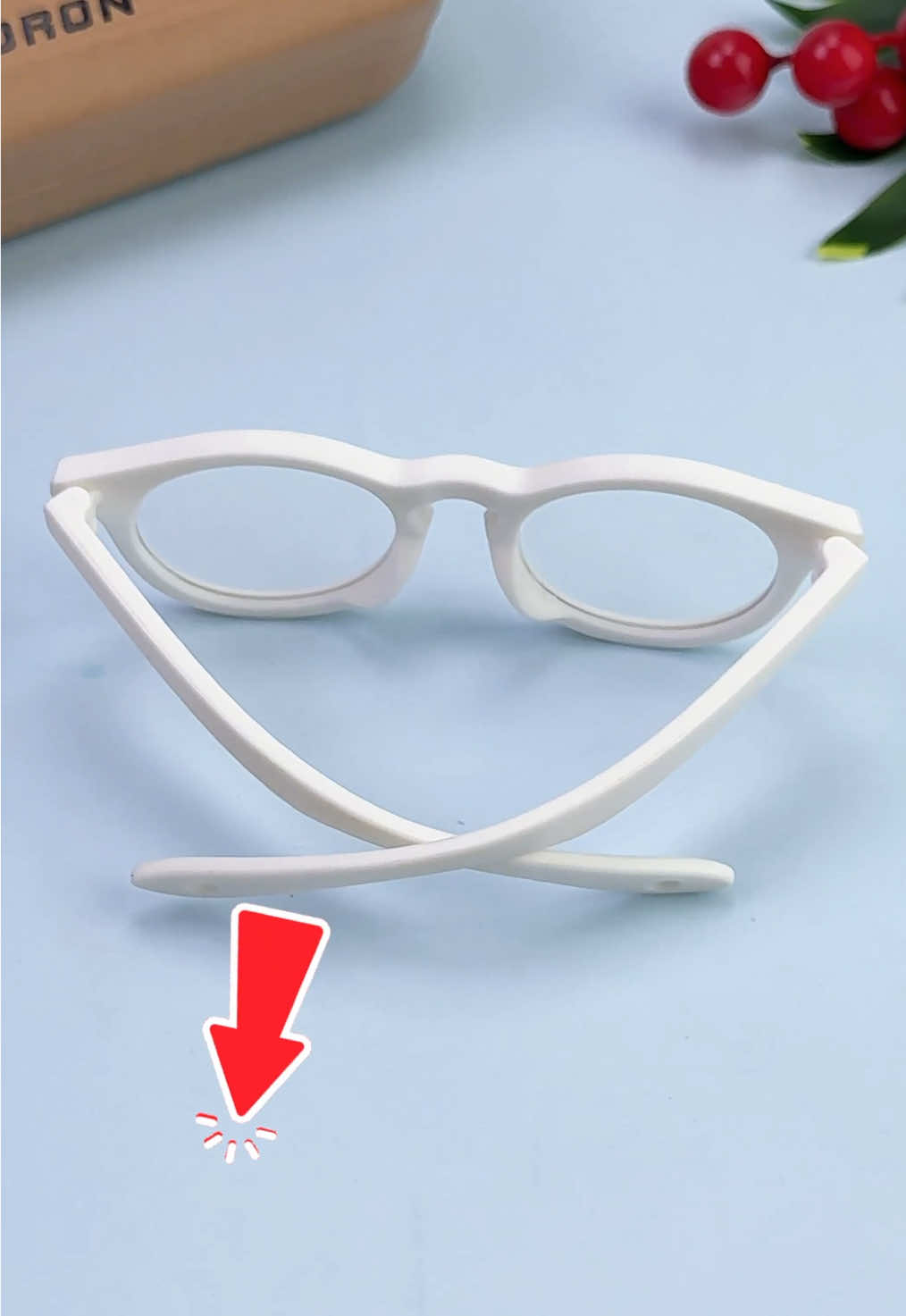 Kính đi đường bảo vệ mắt bé 0-3 tuổi 🥰 #TikTokShop #aoron #kinhchongtiauv #kinhlocanhsangxanh #kinhdiduong 