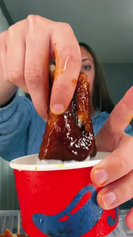 No talking chilis Mukbang! The mozz was SOO cheesy! #mukbang #chilis #food #pov 