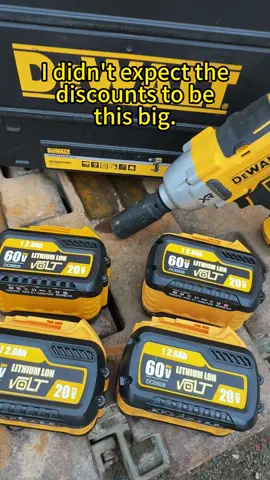 Don’t pay extra for the label. Our 9Ah DCB609 replacement delivers the same power for half the cost.#tiktokshopholidayhaul #battery #fypppppppppppppp #tiktokmademebuyit #powertools 