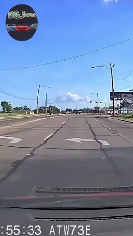 Front & Rear Cam, TexasBLVD & New Boston RD, with PD right there 🤦🏼♂️SMH😒 Texarkana, TX #dashcam #roadrage #reels #reelsviral #viral #fblifestyle