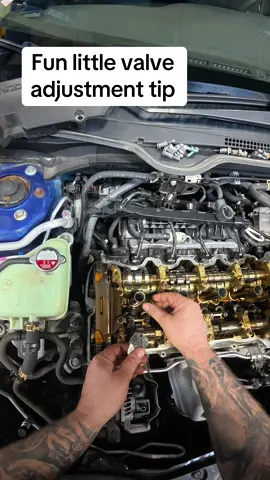 Honda valve adjustment tips #mechanic #honda 