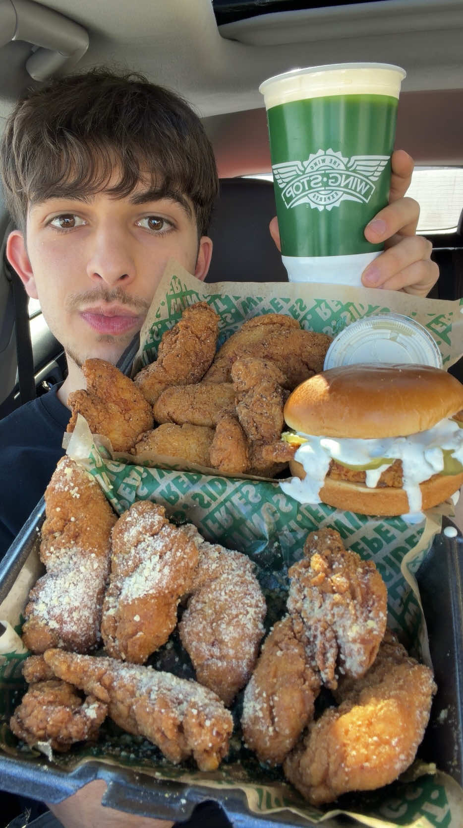 Wingstop 😩 @Wingstop  #wingstop #crunchy #asmr #mukbang #mukbangeatingshow @Wingstop Canada 
