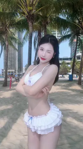 #CapCut lên đồ đi biển chưa các tình iu#girlxinhtiktok #sexy😍🤤😍 #bikini #girlbikini 