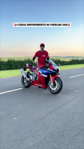 Honda Fireblade 2027! 4 coisas que gostei da nova Honda CBR 1000RR-R Fireblade SP 2027 que me chamou atenção. A superbike de 1000cc, 215 cavalos e mais de 11 kgfm de torque da Honda passou por diversas mudanças que resultaram numa Fireblade ótima de pilotar. 