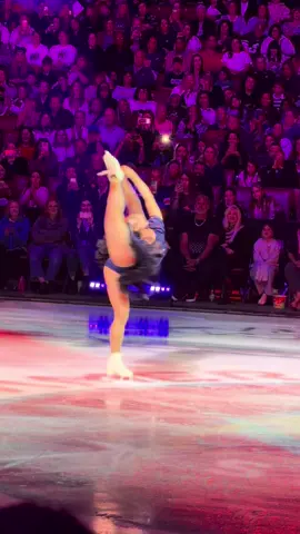 Biellmann 🤝 Alysa Liu   @frigouscigous #starsonice #alysaliu #stateside 