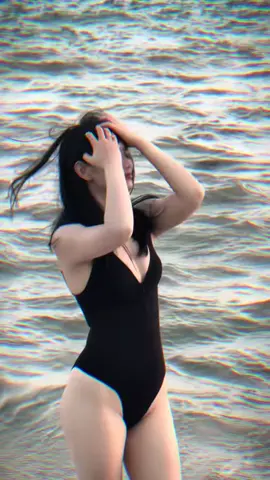 mờ ảo cùng em đi các chàng 🥰#gaixinh #biển #bikini #dance #fypシ 