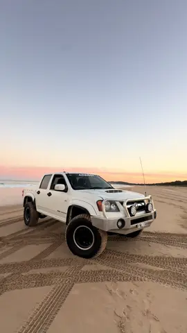 Need my rooftop back🥲 @Koby @Jackson.f @Beau_Pav @4jwest @@jack.cameron08  @Rileys4j @Bogs_4j @🇦🇺Aaron🇦🇺 @Joel's4j @Joeys4j @Jedd_farry @4j Nation @Noahs 4j @Drews4j @Harrison’s4j @️Leos4j @Jamesys4j  @phoenix_4j @Dosses_4j👨🏼‍🏭 @Powellys 4J @WELLSY_ 4J @Lerchy 4j @Hazes 4JJ1 