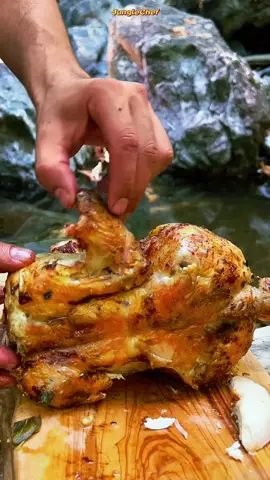 Roasted Chicken in Jungle🍗🤤👍🏼 #fyp #tiktokviral #explore #junglecooking #cookingvideo 