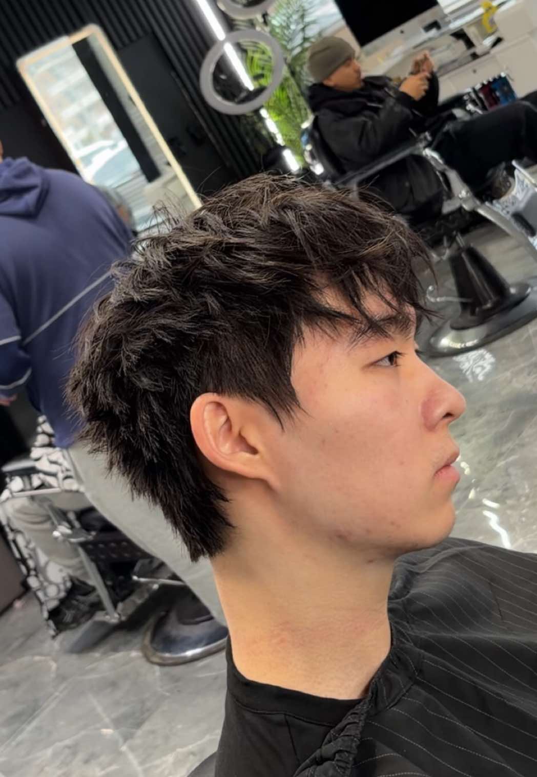 MOD CUT ON ASIAN HAIR 📍 MARKHAM, ONTARIO 💈 ROYAL FADES BARBERSHOP #asian #modcut #texture #markham #barber 