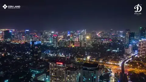 ĐỘNG LỰC TOWER – TÂM ĐIỂM KẾT NỐI GIỮA LÕI TRUNG TÂM HÀ NỘI #dongluctower #royal #chungcu #hanoi #thanhxuan#thanhxmột đô thị không ngừng chuyển động như Hà Nội, lợi thế không chỉ nằm ở vị trí trung tâm mà còn ở khả năng kết nối đa tầng – di chuyển linh hoạt. Động Lực Tower sở hữu tọa độ chiến lược khi nằm gần hai trục vành đai huyết mạch, giúp cư dân làm chủ nhịp sống mỗi ngày. 🛣️ Chạm Vành đai 3 chỉ trong vài phút: Tiếp cận nhanh trục cao tốc trên cao và Vành đai 3, thuận tiện di chuyển liên tỉnh, ra sân bay hay kết nối các khu vực trọng điểm mà không mất nhiều thời gian. 📍 Đón đầu trục Vành đai 2.5: Nằm gần tuyến đường đang hoàn thiện, mở ra các hướng lưu thông mới thông thoáng, kết nối nhanh tới các quận phía Nam và khu vực trung tâm, gia tăng lợi thế cả về di chuyển lẫn giá trị dài hạn. 🔄 Mạng lưới giao thông đa chiều: Từ nội đô đến ngoại thành, từ công việc đến cuộc sống cá nhân – mọi hành trình đều được rút ngắn, giúp cư dân luôn chủ động và dẫn nhịp. ⚡ Động Lực Tower – Tâm điểm kết nối, làm chủ tốc độ sống.