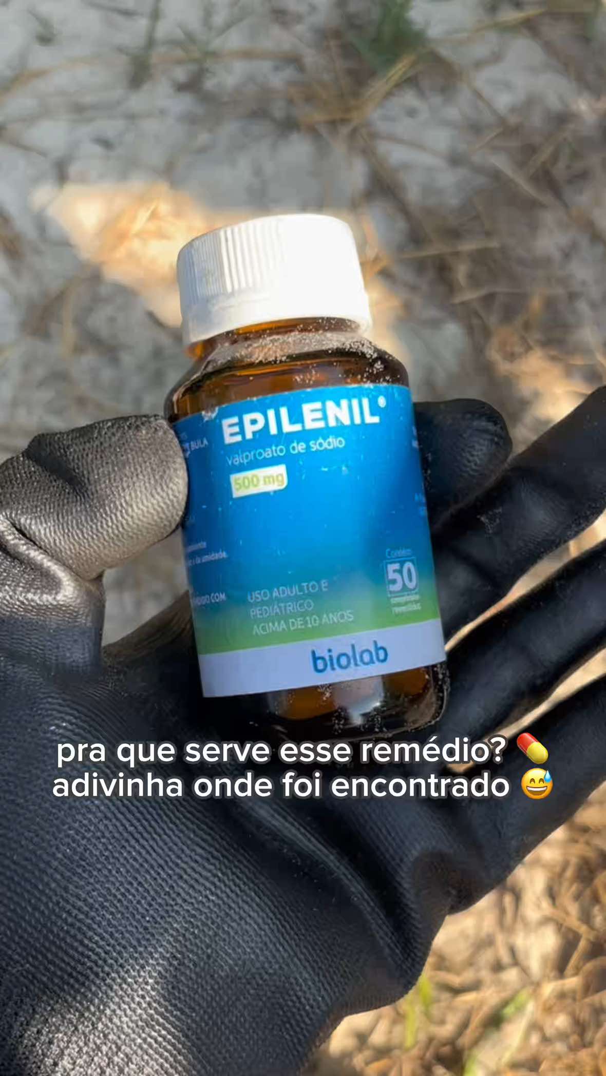 NUNCA descarte remédio no lixo comum! ❌ Um comprimido que já impacta a gente, pode causar um impacto ainda maior na natureza: afeta a nossa água, solo e vida de vários bichinhos. 👎🏼 Se na sua cidade nenhuma farmácia receber seu remédio, você também pode levar numa Unidade Básica de Saúde ou na Vigilância Sanitária. O que não podemos é descartar remédio no lixo comum. 😅 A diferença entre o remédio e o veneno é o tamanho da dose e pra eles, bichinhos indefesos, pode ser fatal! 😢 Apoie diretamente a limpeza das nossas praias, rios e lagoas. Nosso trabalho só é possível graças a pessoas como você. 💚 A cada 10 reais doados recuperamos 1kg de lixo de áreas críticas que não são atendidas pelos serviços convencionais. Patrocínio: @kouda.br, Associação Sementes de Gaia Use o cupom 