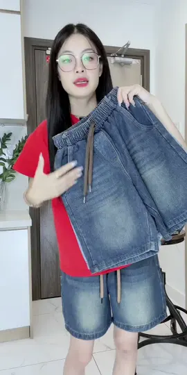 #tiktoklive #livehighlights Quần short jeans dây rút siêu xinh 💙 Mặc vào là auto hack dáng! * Freesize 40–78kg – mặc mát, dễ phối, bao xinh ✨#quanjeannu #quanshort #live 