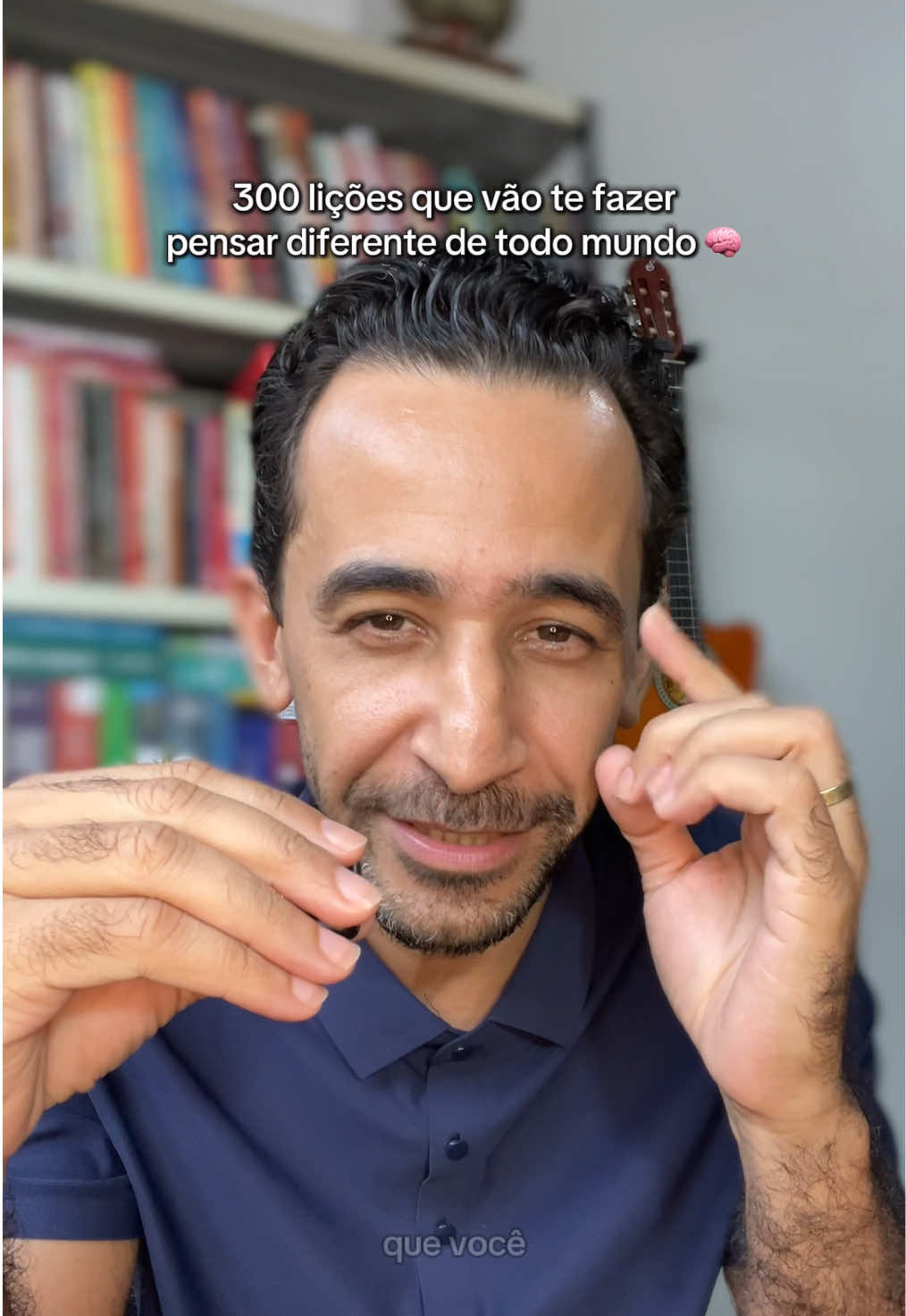 300 lições de filosofia que cabem em uma página. Leia uma por dia e observe o que muda na forma como você pensa, decide e age. #artedasabedoria #filosofiaprática #livrosquetransformam #menteestratégica #indicacaodelivros