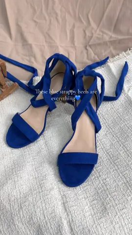 #womenheels #newshoes #blueshoes #highheels #tieupheels 