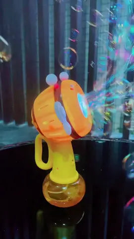 Highly recommend this toy for your kids!#bubbletoy #kidstoys #bathtime #outdoorgames #tiktokshop 