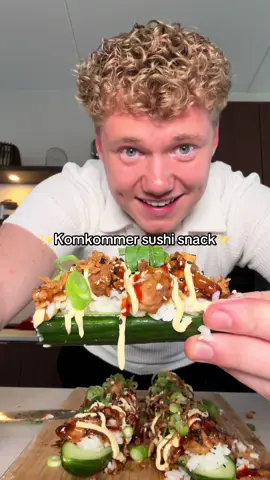 Deze komkommer sushi snack met kip teriyaki is m’n nieuwe favoriet😍🤤 #recept #loadedkomkommer #foodinspo #snack #koken 