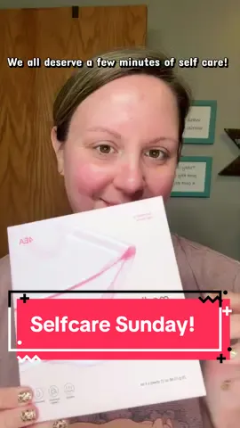 The #pinkpdrn mask is a perfect #SelfCare Sunday moment! It stays on without slipping off and provides so much hydration. Your skin will look fabulous! #skincare #sheetmask #selfcaresunday 