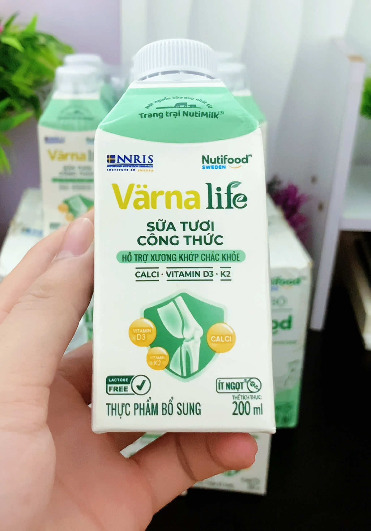 Sữa Varna Life từ thương hiệu Nutifood Thuỵ Điển, giúp hỗ trợ xương khớp #varna #varnalife #suavarnalife #nutifoodsweden #nutifoodthuydien 