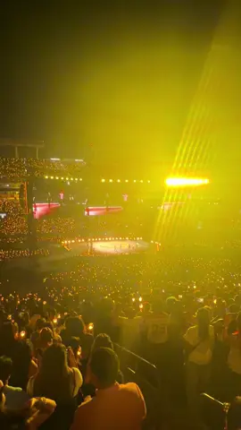 Listening to Jungkook do his riff with Jin holding his mic blessed my ears. Tampa day 1 #intothesun #arirangbts #btsconcert #tampa #bts 