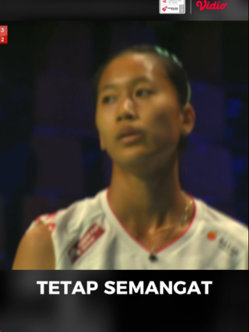 Pertarungan tiga set yang sengit 🔥 Putri Kusuma Wardani harus mengakui keunggulan Michelle Li setelah melewati pertarungan rubber game. Tetap semangat, kami tetap mendukung!💪