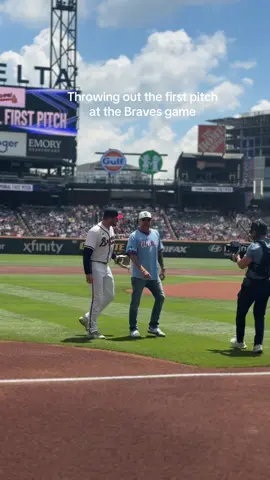 Thanks for having me @Atlanta Braves!  #braves #baseball #jasonaldean #jasonaldeanmusic #atlantabraves 