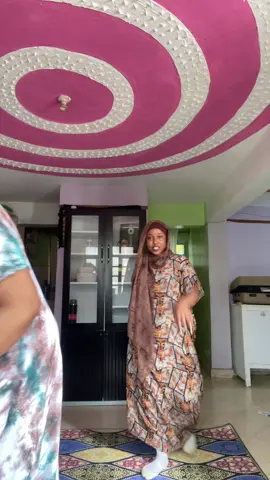 🥰🥰#fypviralシ #kenyantiktok #bendthatassova #mombasatiktokers #tanzaniantiktok🇹🇿 #trending #dance #Nairobi DC: @Myke_Livinlegend 