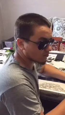 вопросы макана с батьком #макан #батек#реакции#прикол#макансбатьком 