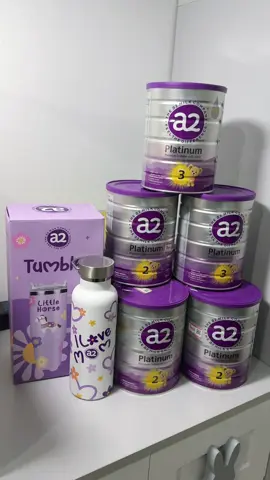 Em bé sắp lên số rùi nè. Quà nhà A2 siêu cute, mê cái màu tím nha 💜💜💜 #a2milk #a2platinum #suachobe #suacongthucchobe #xuhuong 