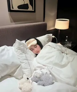 other girls sleep vs my sleep 😅🤧💤😴 #follow #foryou #share #likes #repost 